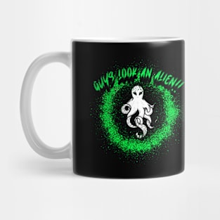 Guys Look An Alien!! Graphic Mug